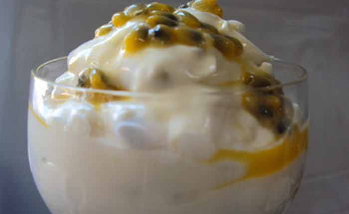 mousse-de-maracuja-com-folhas-de-gelatina