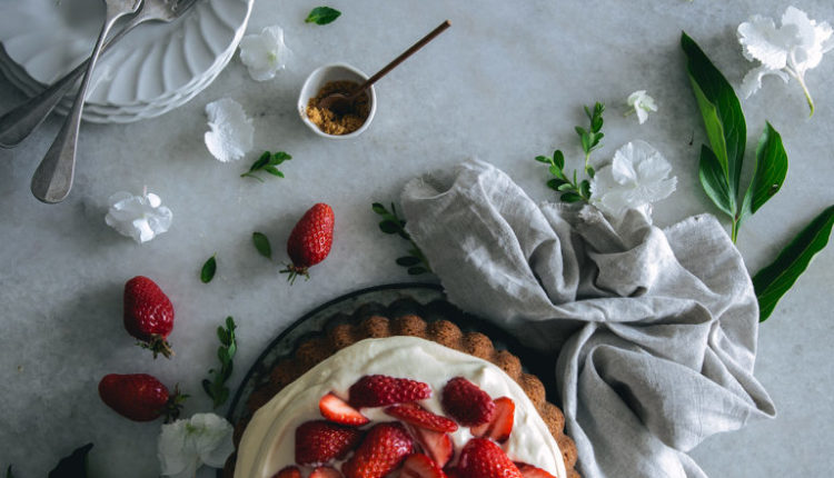 Strawberry_sponge_cake_11-768×1152