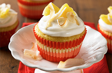 Pina_Colada_Cupcakes