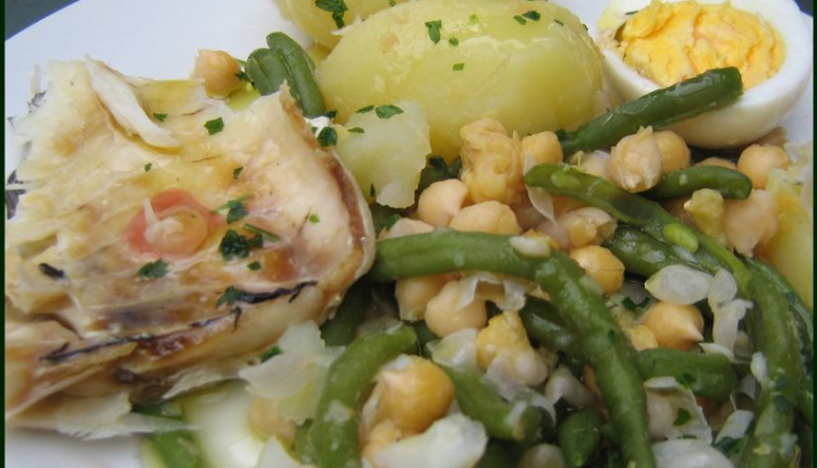 Haricots- coco- plats- en -sauce -avec -pommes -de -terre