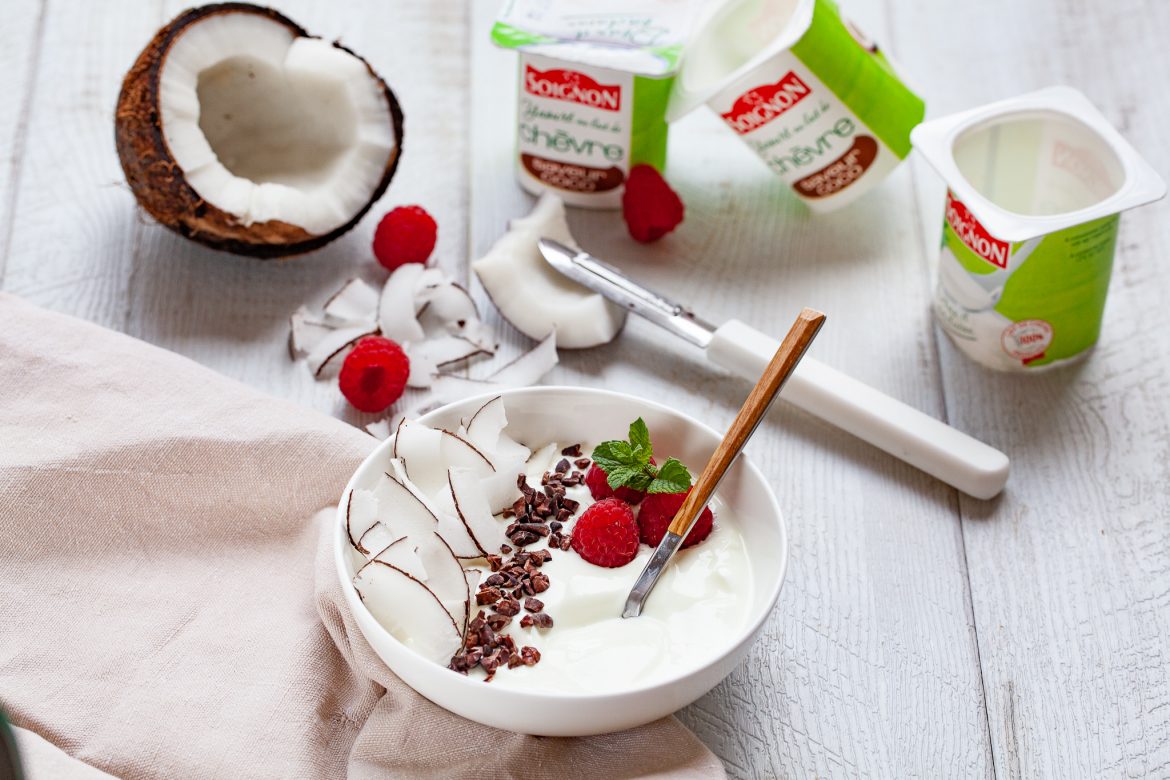 breakfast-bowl-yaourt-coco-grue-cacao-1170x780