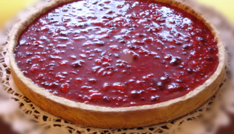 Tarte a la rhubarbe aux pralines rouges