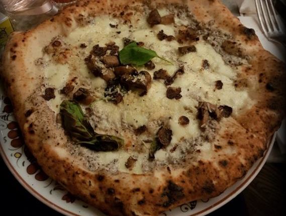 pizza a la truffe