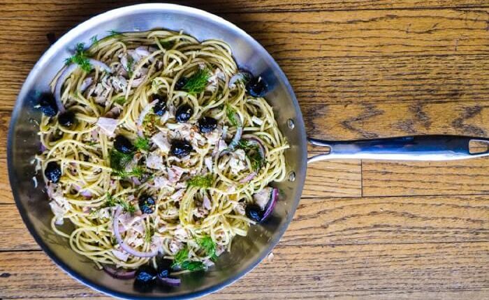Spaghetti au thon, citron et aneth